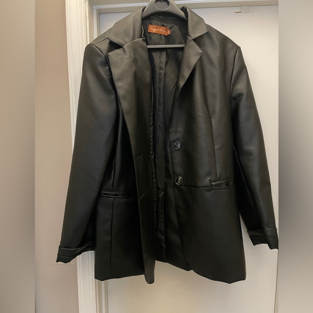 Black faux Leather Blazer s/m